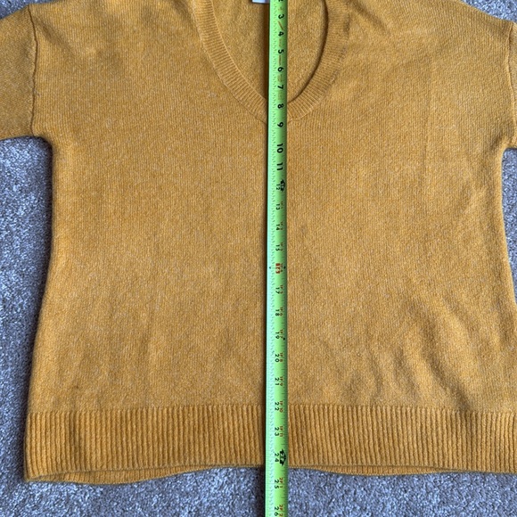 Gap sweaters. Blue, yellow, tan. - Picture 9 of 11